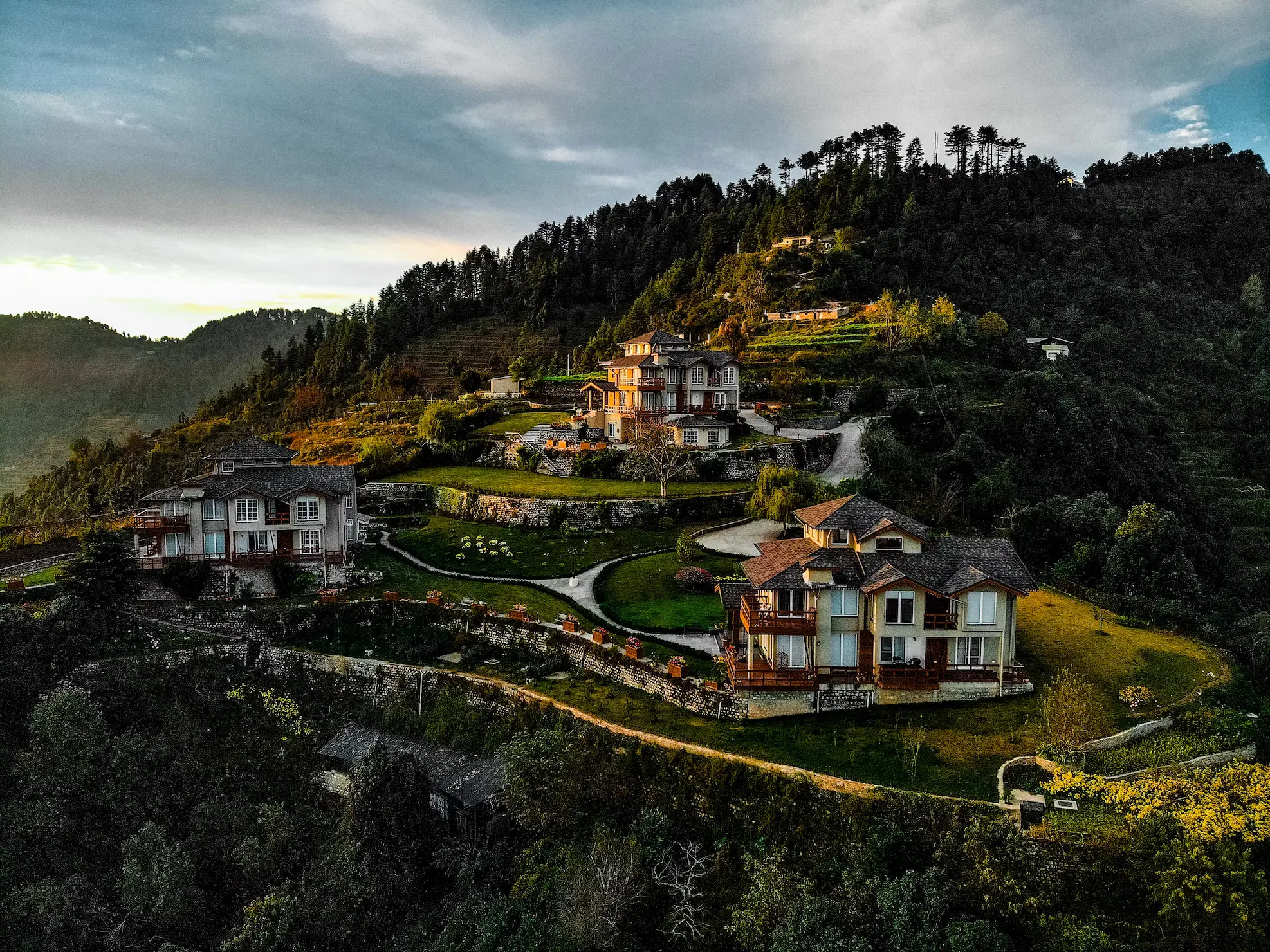Mussoorie Tour Services
